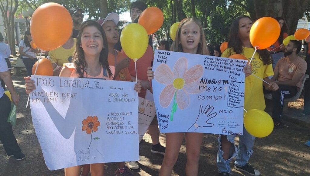 Maio Laranja: passeata marca mês de combate ao abuso e exploração de crianças
